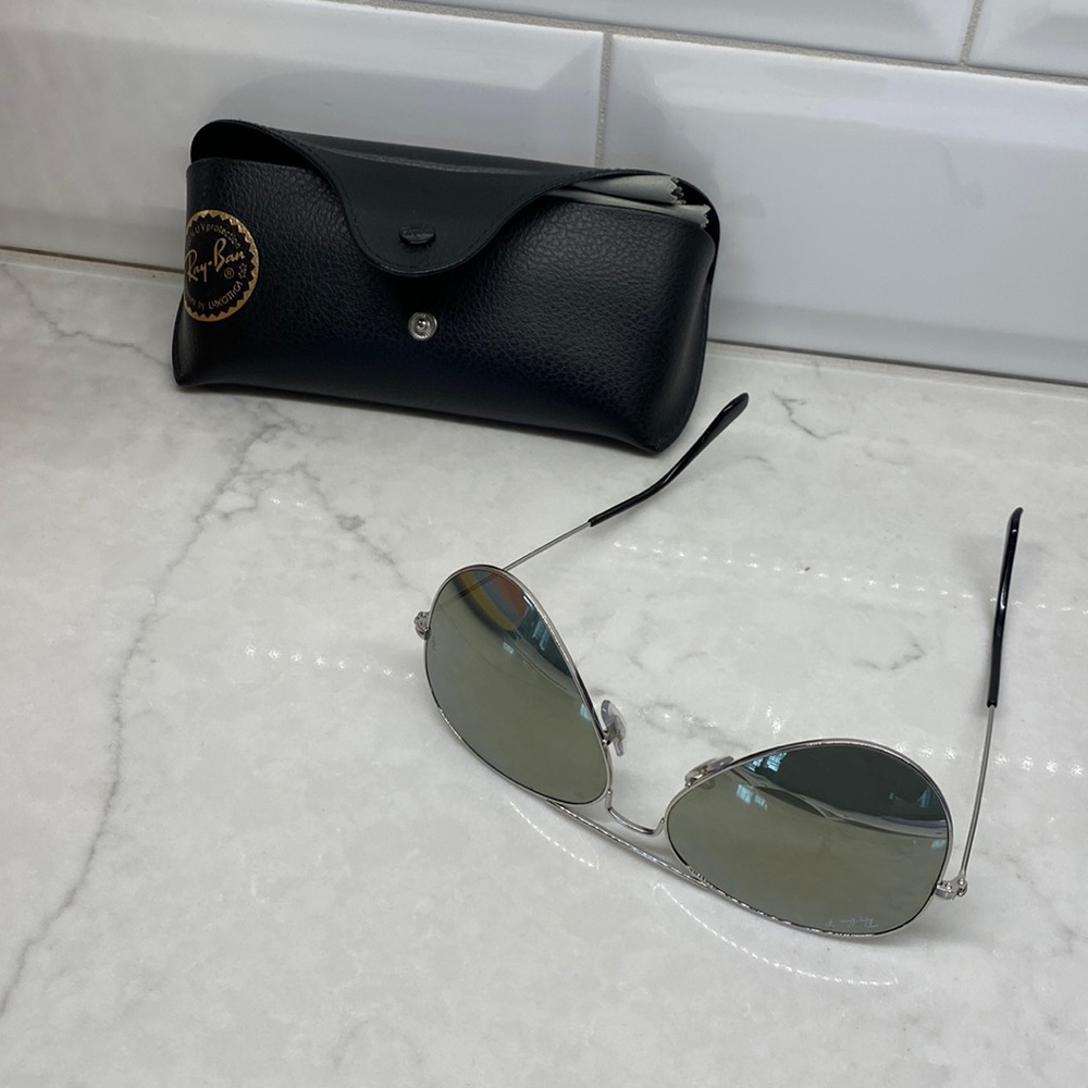 Ray Ban Aviator  polarized mirrored sunglasses